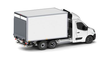 Maxicargo mono temperature refrigerated van with tail-lift