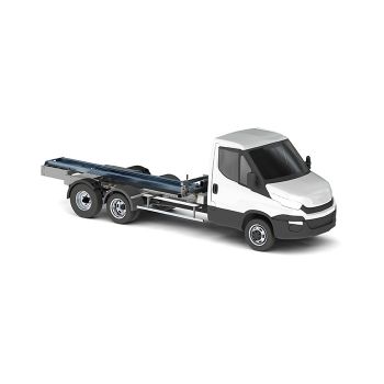 Maxicargo trailer chassis designed for tail-lift