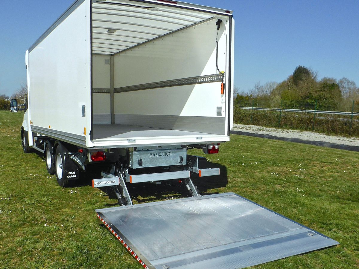 Maxifourgon blanchisserie