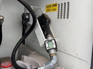 Cuve 200 L avec enrouleur