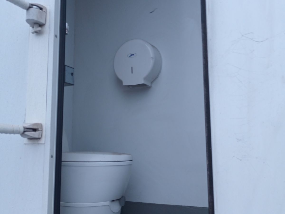 Espace WC réglementaire